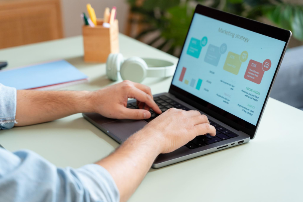Digital marketing specialist managing social media advertising campaigns for a rehab center
